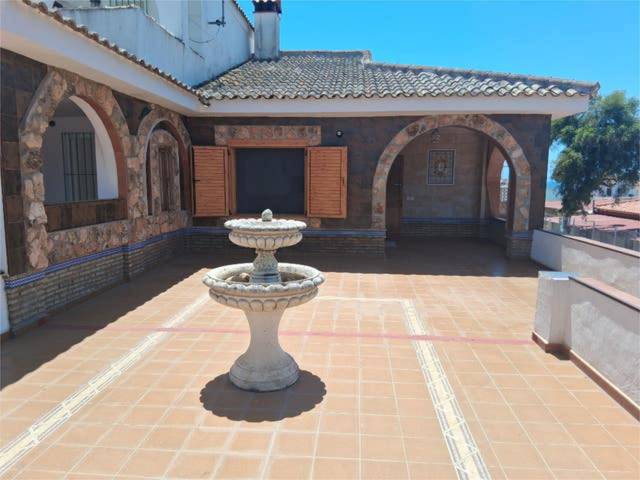 Casa adosada en Alquiler en Centro - Torre de la Higuera