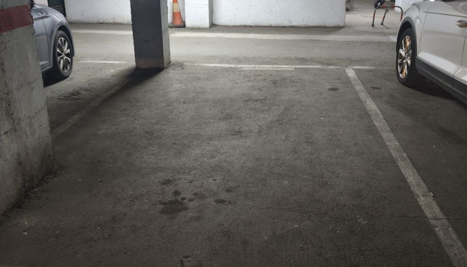 Garaje de alquiler en Avenida Antonio Mairena, 7, Nueva Alcalá, Alcalá de Guadaira - imagen 1 Foto 1 de Garaje de alquiler en Avenida Antonio Mairena, 7, Nueva Alcalá, Alcalá de Guadaira