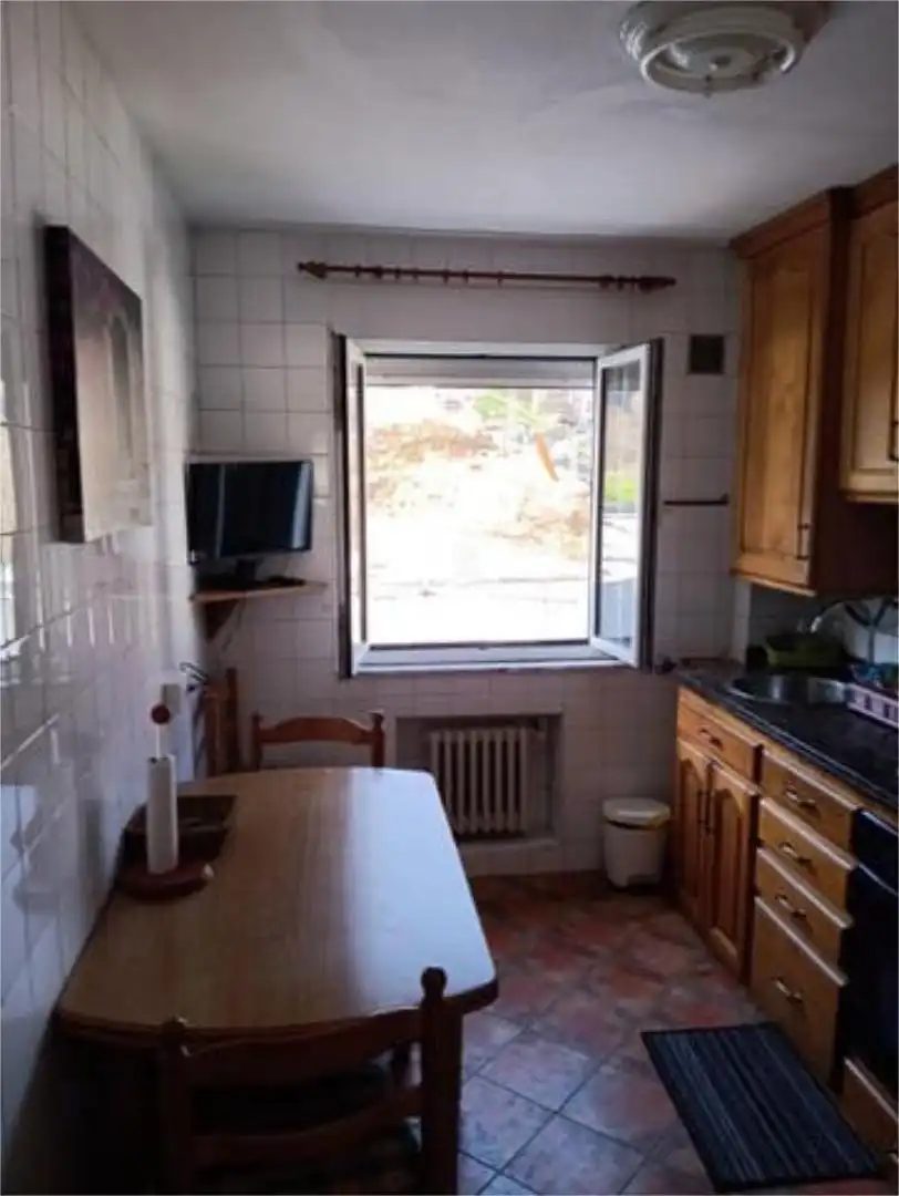 Flat for rent in Quirós Kitchen of Flat for rent in Quirós with Heating, Terrace and Storage room