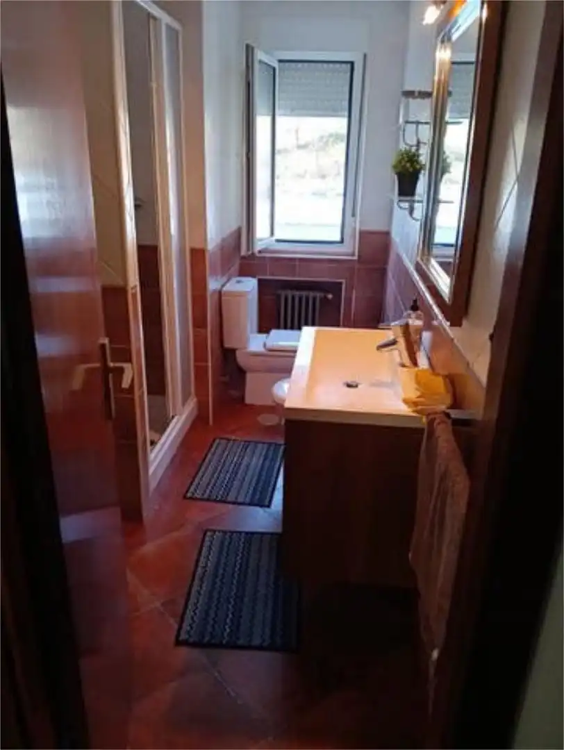 Flat for rent in Quirós Bathroom of Flat for rent in Quirós with Heating, Terrace and Storage room