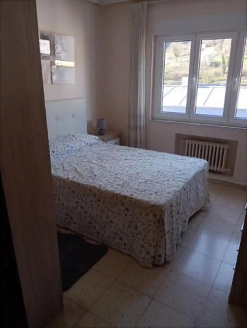 Flat for rent in Quirós Bedroom of Flat for rent in Quirós with Heating, Terrace and Storage room