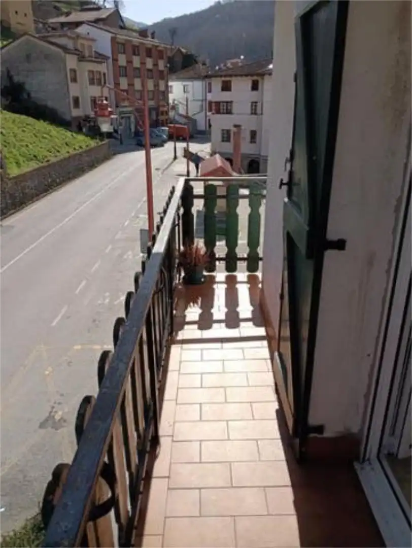 Flat for rent in Quirós Balcony of Flat for rent in Quirós with Heating, Terrace and Storage room
