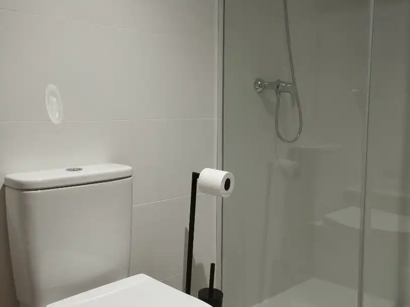 Room in Carrer de l'Esgésia, 16, Centro Bathroom of Detached homes for share in Ontinyent with Heating, Parquet flooring and Terrace