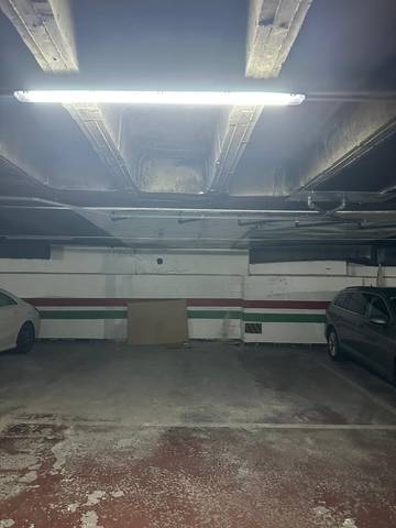 Garaje en Alquiler en Calle Viaducto Ing Marquina, 2 en Parque San Francisco - Uría
