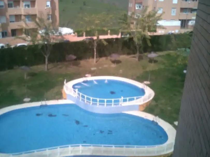 Attic for rent in Calle Paco de Lucia, 8, Balcón de Sevilla - Atalaya - La Uva - La Extremeña Swimming pool of Attic for rent in Camas with Air Conditioner, Heating and Private garden