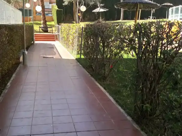 Attic for rent in Calle Paco de Lucia, 8, Balcón de Sevilla - Atalaya - La Uva - La Extremeña Garden of Attic for rent in Camas with Air Conditioner, Heating and Private garden