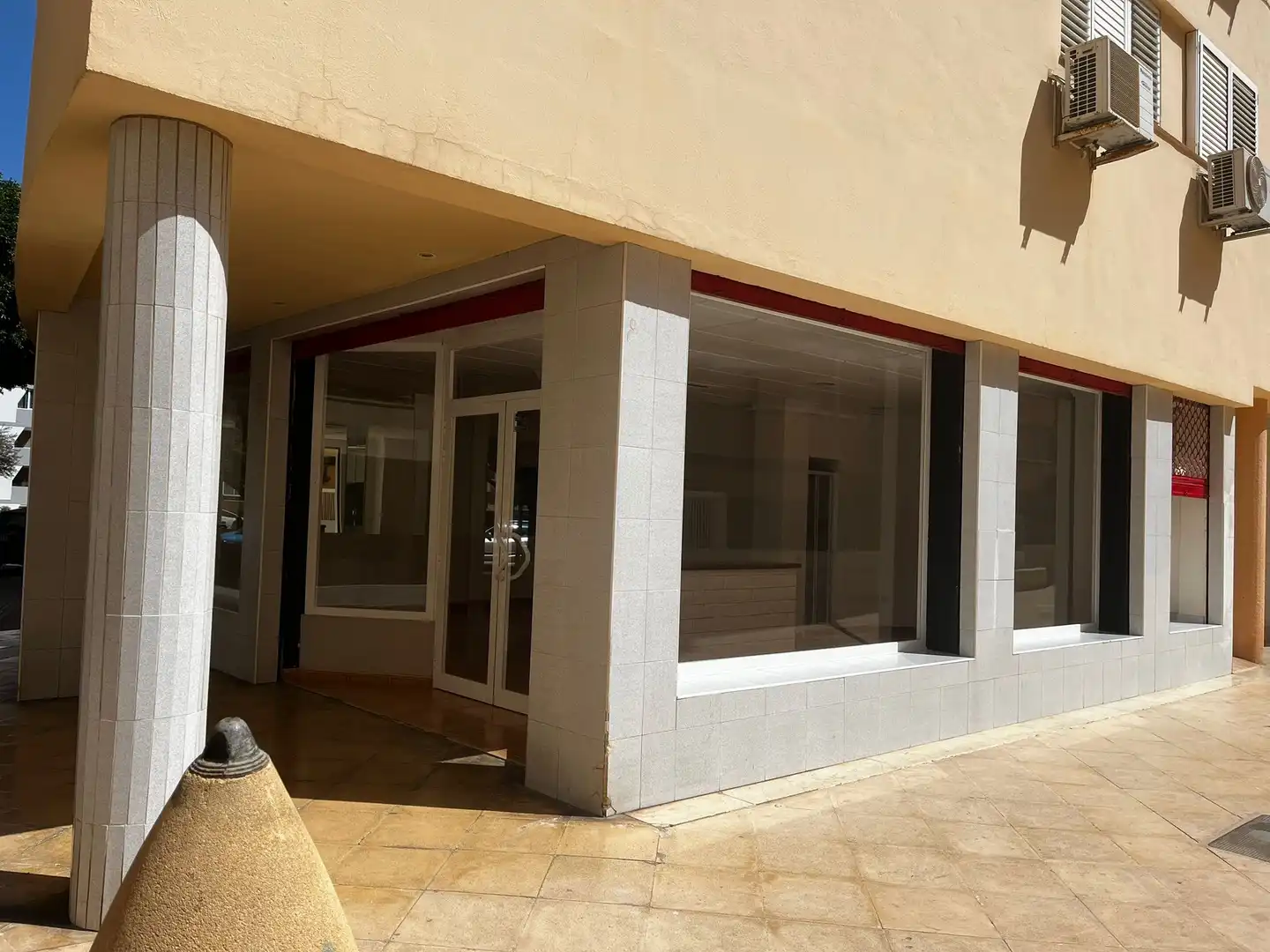 Geschaftsraum zur Miete in Carrer del Port de la Savina, 2, Ses Figueretes - Platja d'en Bossa - Cas Serres Geschaftsraum zur Miete in Eivissa mit Klimaanlage