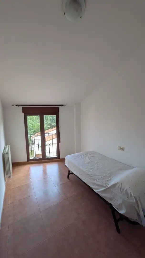 Wohnung zur Miete in Calle Eras Arriba, 6, Manzanera Schlafzimmer von Wohnung zur Miete in Manzanera mit Heizung, Möbliert und Waschmaschine