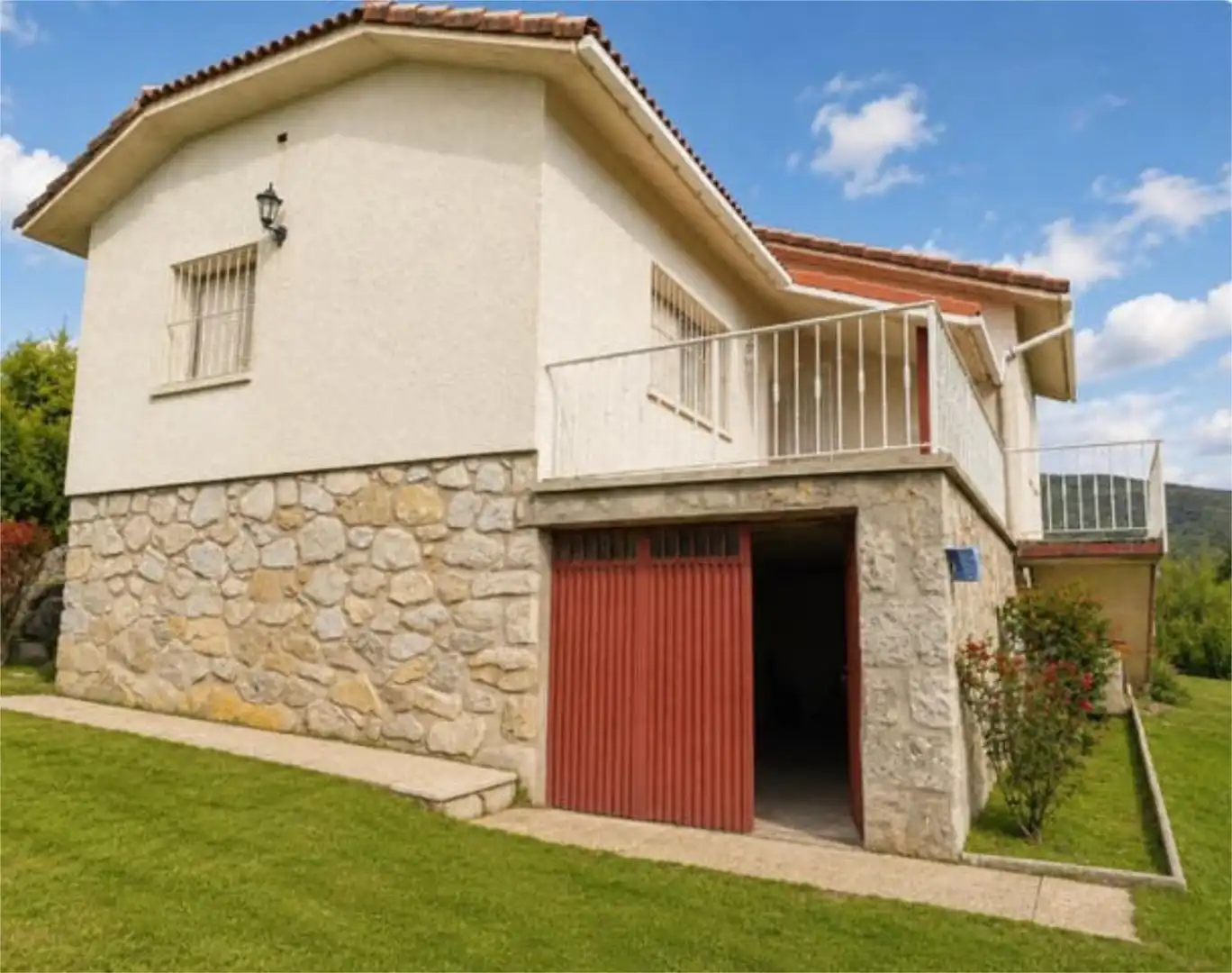 Detached homes for sale in Otero de Herreros Exterior view of Detached homes for sale in Otero de Herreros with Terrace