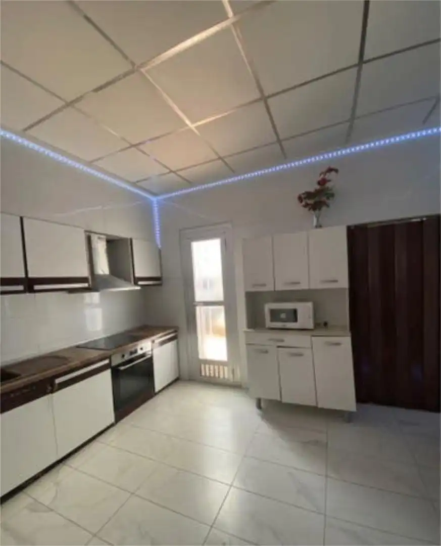 Houses for sale in Las Tiesas Kitchen of Houses for sale in Villena with Terrace and Swimming Pool