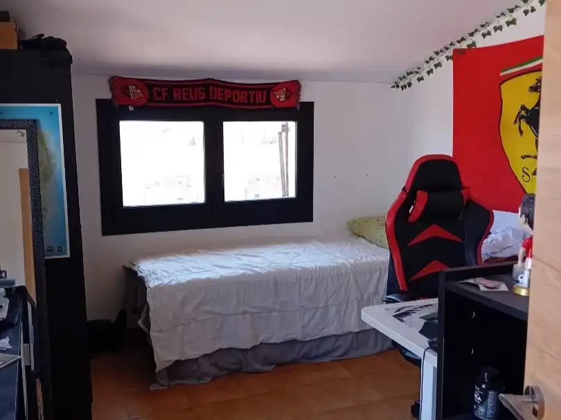 Casa adosada en venda a Carrer Priorat, 18, Calafell Residencial Dormitori de Casa adosada en venda en Calafell amb Jardí privat, Terrassa i Traster