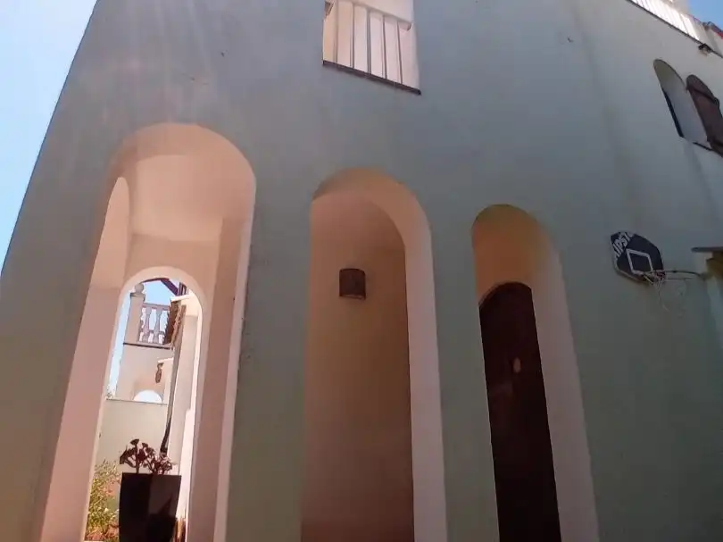 Casa adosada en venda a Carrer Priorat, 18, Calafell Residencial Casa adosada en venda en Calafell amb Jardí privat, Terrassa i Traster
