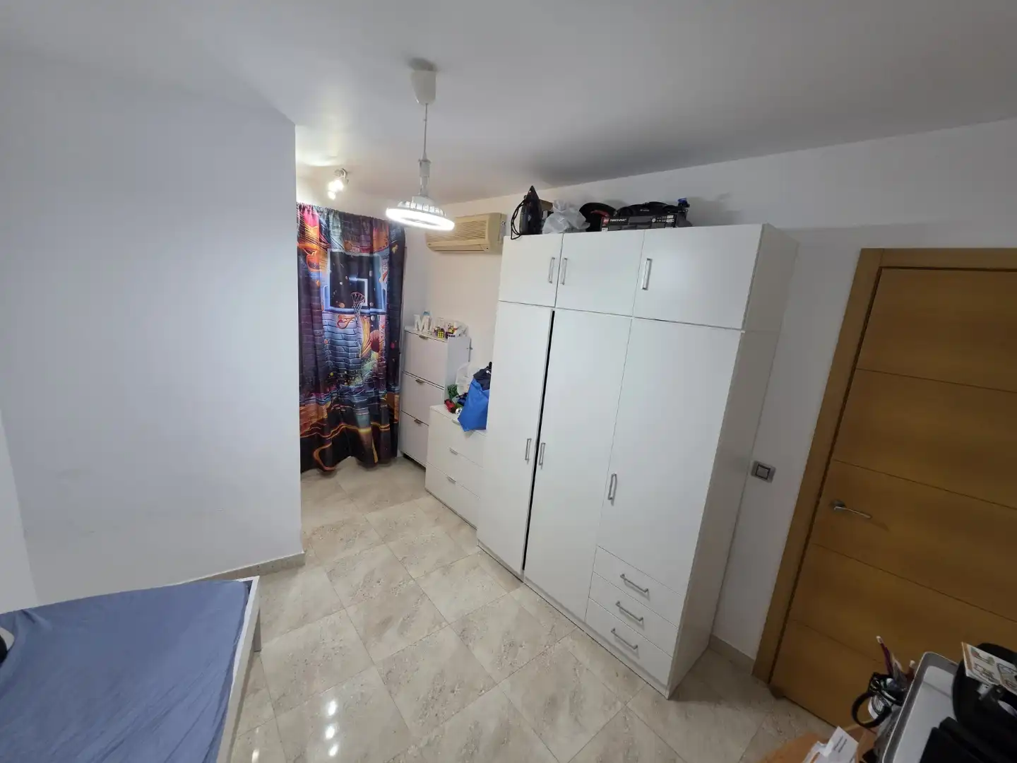 Piso en venta en Calle Emilia Pardo Bazán, 1, La Plata Piso en venta en Sevilla con Aire acondicionado, Terraza y Horno
