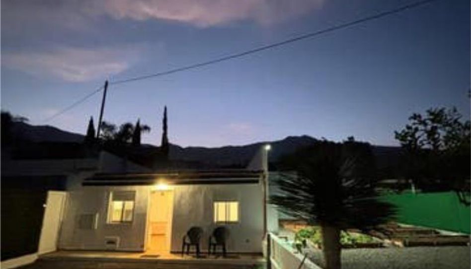 Casa o chalet de alquiler en Cuevecitas - Malpaís, Candelaria - imagen 1 Foto 1 de Casa o chalet de alquiler en Cuevecitas - Malpaís, Candelaria