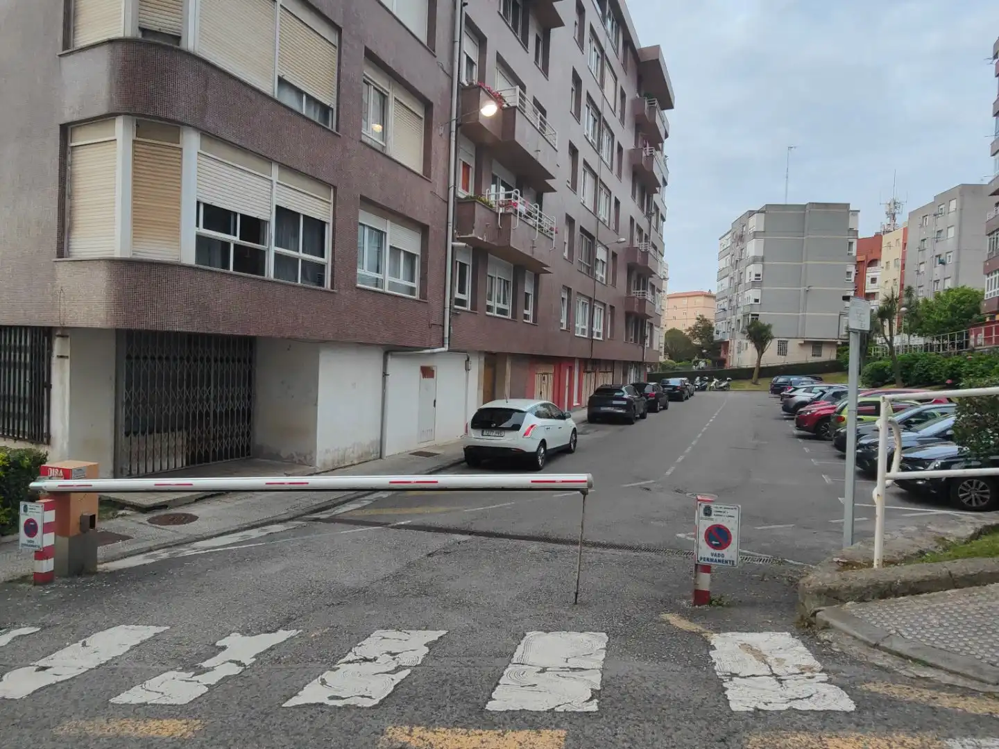 Piso en venta en Calle la Barraca, 1, Los Castros Parking de Piso en venta en Santander