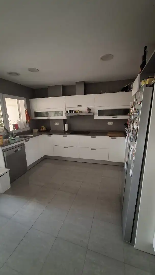 Casa adosada en venta en Calle Santa Lucia, 5, Almansa Cocina de Casa adosada en venta en Almansa con Terraza y Balcón