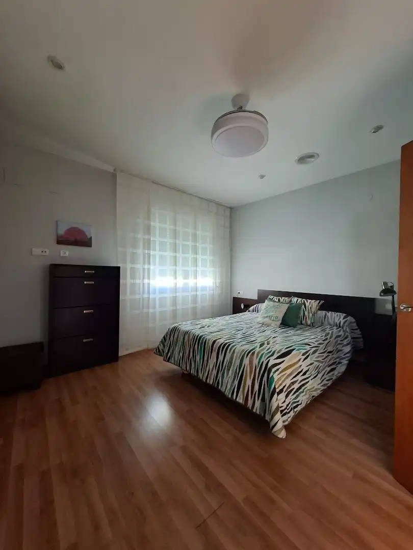Casa adosada en venta en Calle Santa Lucia, 5, Almansa Habitación de Casa adosada en venta en Almansa con Terraza y Balcón