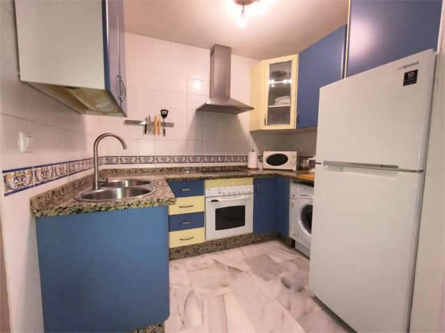 Apartamento de alquiler en Sanlúcar la Mayor Cocina de Apartamento de alquiler en Sanlúcar la Mayor con Calefacción