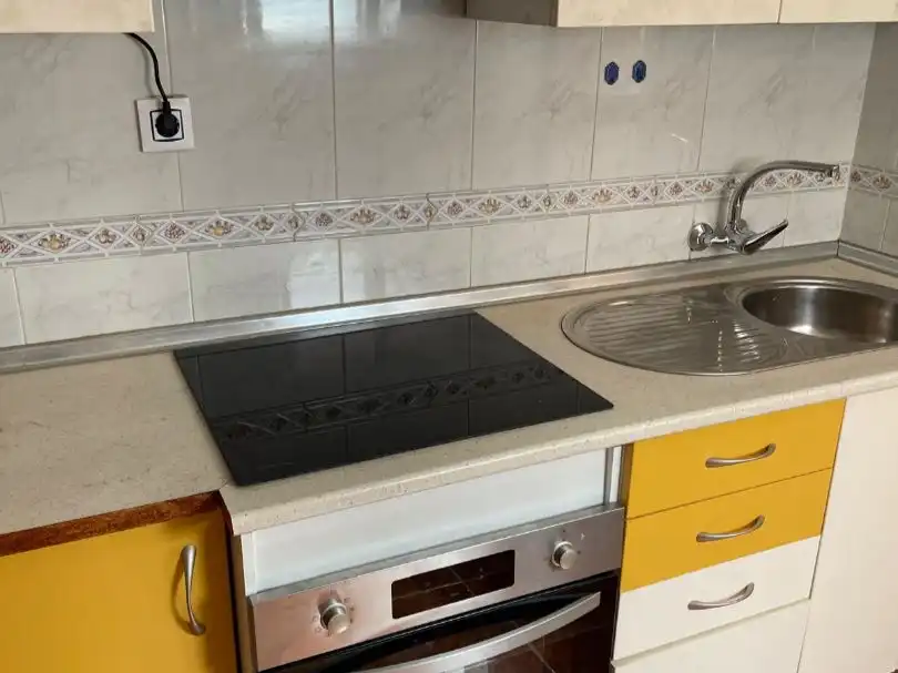 Piso de alquiler en Calle San Pedro, 8, Centro Cocina de Piso de alquiler en Puertollano con Balcón