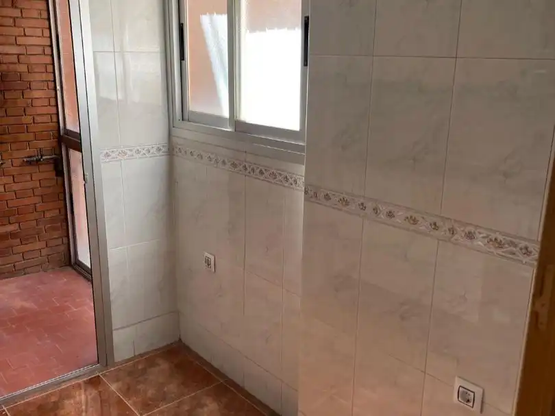 Piso de alquiler en Calle San Pedro, 8, Centro Baño de Piso de alquiler en Puertollano con Balcón