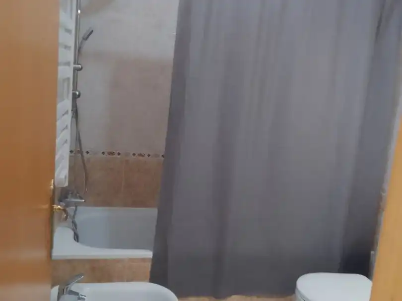 Bany de Casa o xalet en venda en Almonacid de Toledo amb Aire condicionat, Jardí privat i Terrassa