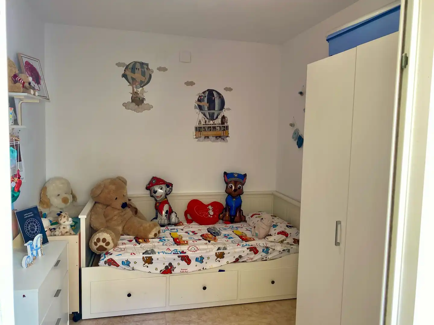 Piso en venta en Calle Rodríguez de la Fuente, 12, Aljomahima - Ermita Habitación de Piso en venta en Las Gabias con Aire acondicionado