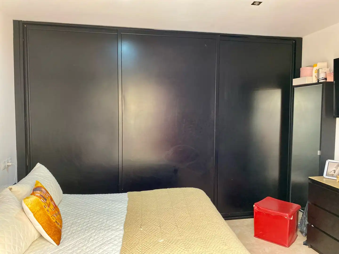 Piso en venta en Calle Rodríguez de la Fuente, 12, Aljomahima - Ermita Habitación de Piso en venta en Las Gabias con Aire acondicionado