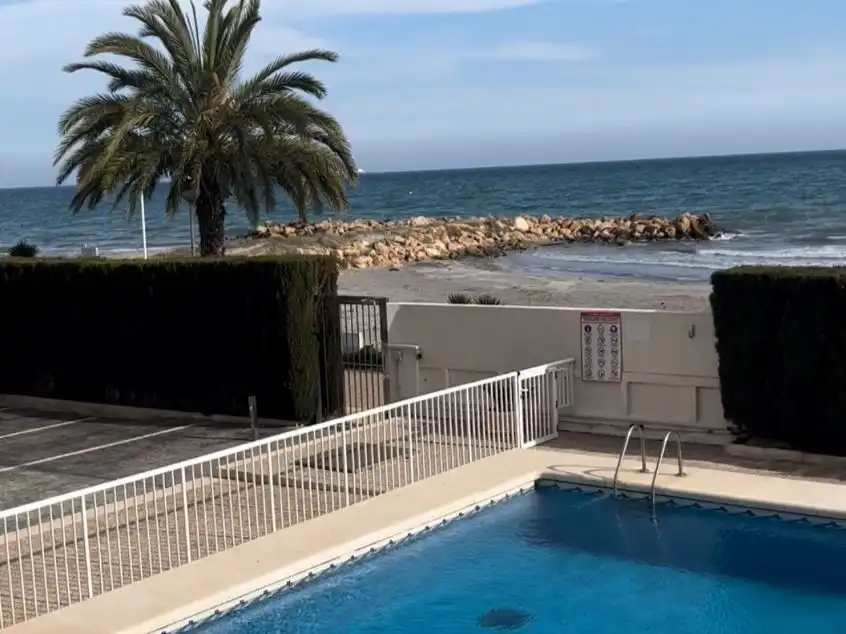 Apartments for rent in Avinguda de la Armada Española, 2, Santa Pola Swimming pool of Apartments for rent in Santa Pola with Air Conditioner, Terrace and Swimming Pool