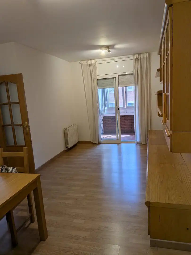 Piso de alquiler en Avinguda dels Quinze, 2, Vilapicina i la Torre Llobeta Habitación de Piso de alquiler en Barcelona con Calefacción, Parquet y Amueblado