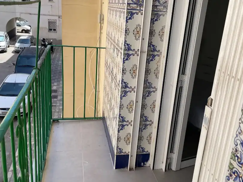 Study for rent in Calle Teniente Salvio Ravassa, 3, Carranque - Haza Cuevas Balcony of Study for rent in Málaga Capital with Air Conditioner and Balcony