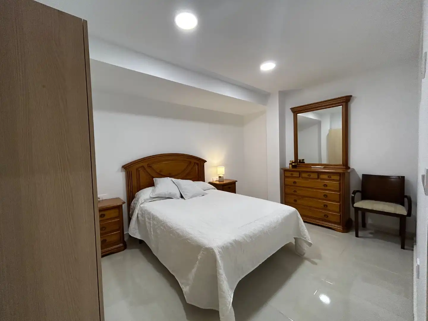 Schlafzimmer von Wohnungen zur Miete in Cartagena mit Klimaanlage und Terrasse