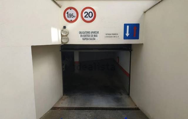 Garaje en Alquiler en Carrer d'Álvaro de Bazán, 5 en Son Armadans