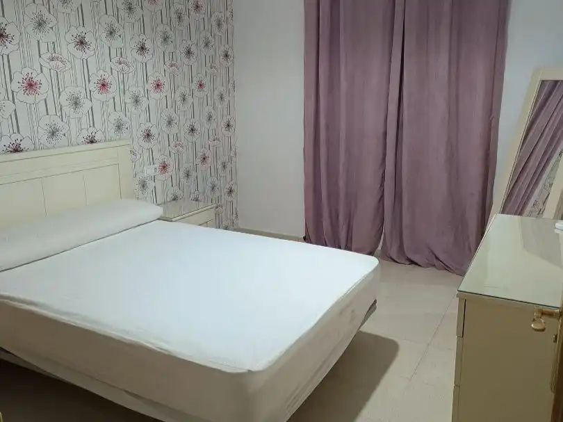 Piso de alquiler en Avenida Doctor Juan Reyes, 6, La Zarzuela - San José - Belén Habitación de Piso de alquiler en Linares con Aire acondicionado, Calefacción y Amueblado