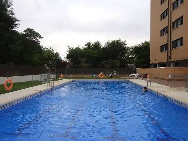 Piso de alquiler en Paseo de la Estación, 19, Estación Piscina de Piso de alquiler en Valdemoro con Aire acondicionado, Calefacción y Jardín privado
