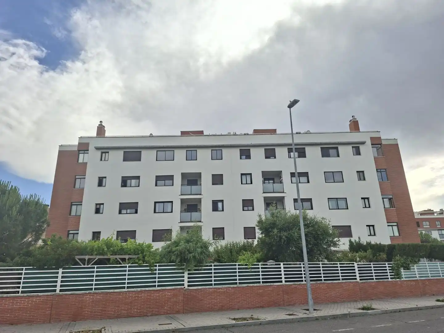 Exterior view of Flat for sale in Ávila Capital  with Terrace and Swimming Pool