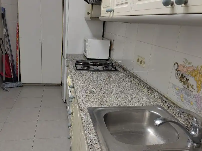 Cocina de Piso de alquiler en Lleida con Aire acondicionado, Parquet y Amueblado