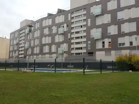 Schwimmbecken von Wohnung zur Miete in Valladolid mit Heizung, Parkett und Abstellraum