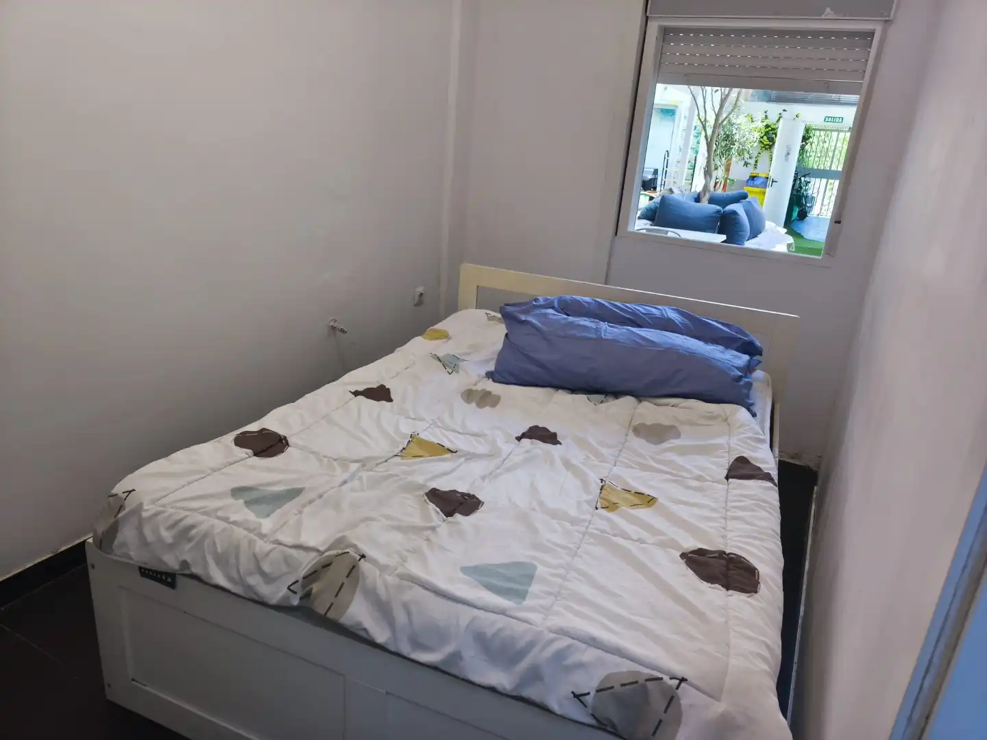 Dormitori de Apartament de lloguer en Adeje amb Jardí privat, Moblat i TV