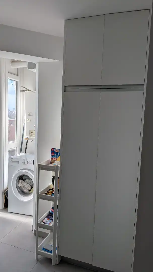 Room in Calle de San Marcelo, 22, Ventas Flat for share in Madrid with Air Conditioner, Heating and Parquet flooring