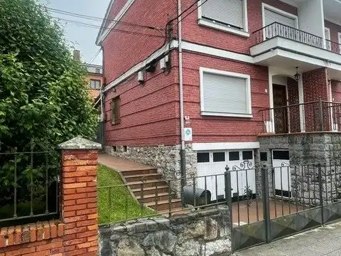 Casa adosada en venta en Calle Santo Ángel, 32, Villalegre - La Luz Casa adosada en venta en Calle Santo Ángel, 32, Villalegre - La Luz