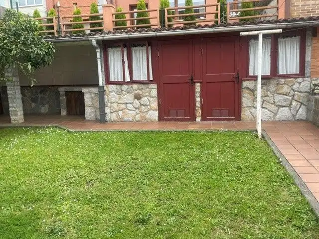 Casa adosada en venta en Calle Santo Ángel, 32, Villalegre - La Luz Casa adosada en venta en Calle Santo Ángel, 32, Villalegre - La Luz