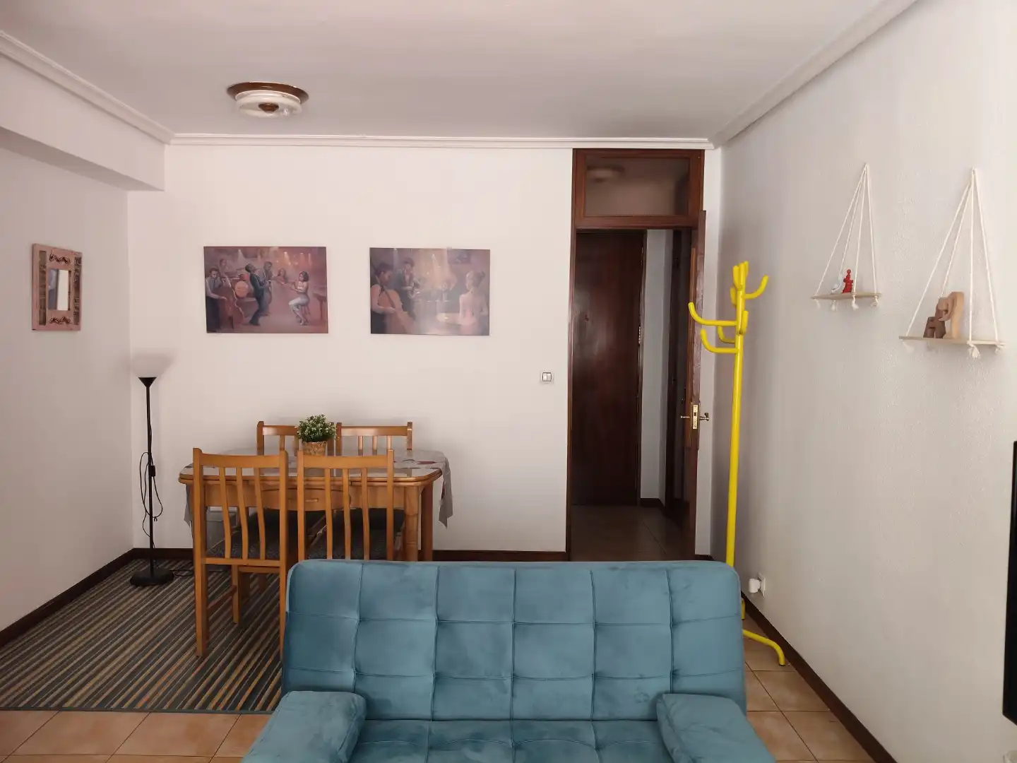 Room in Rúa do Conde de Torrecedeira, 19, Berbés - Peritos