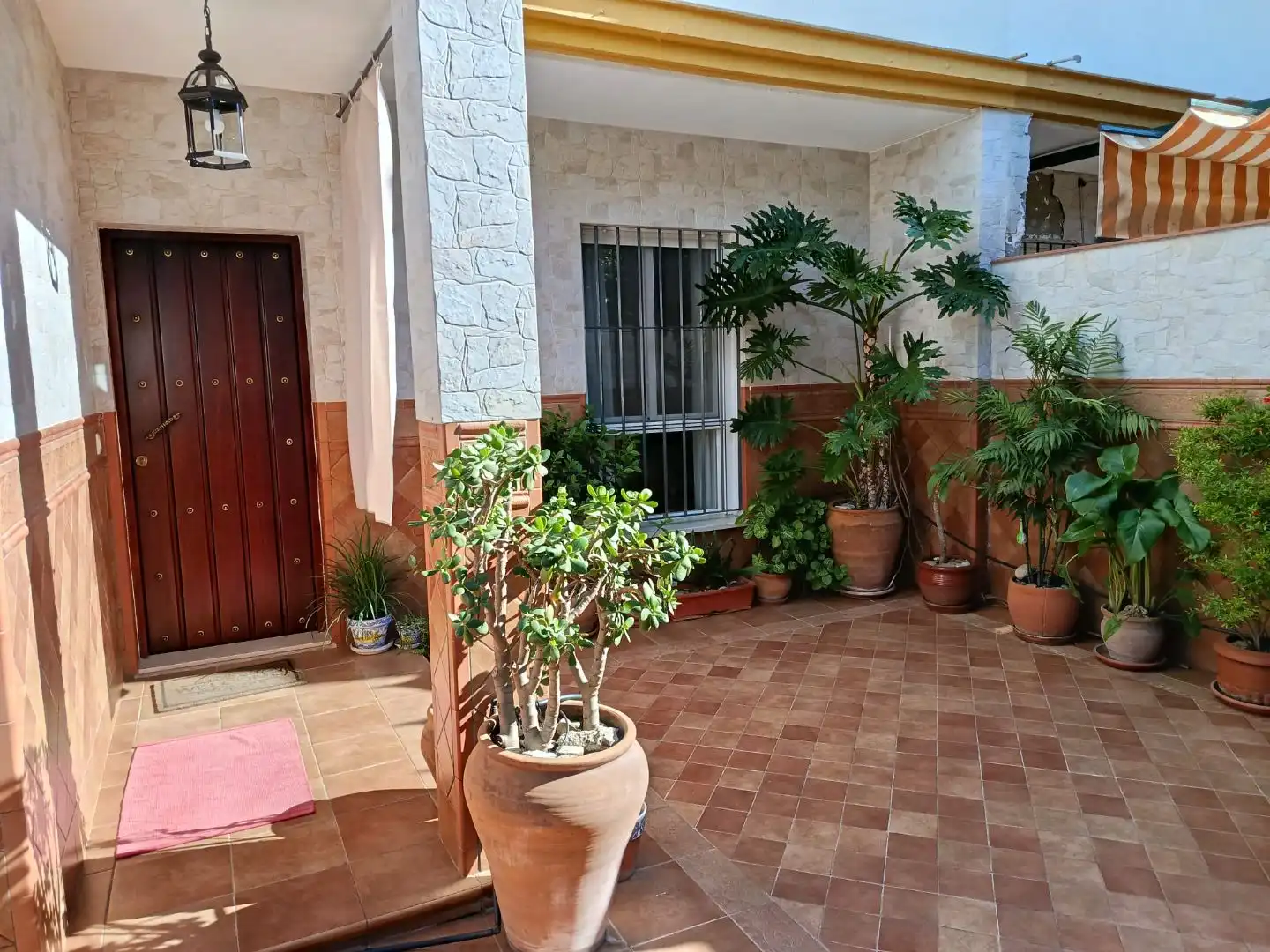 Casa adosada en venta en Calle Constantino Ponce de la Fuente, 41, Sevilla Capital Terraza de Casa adosada en venta en Sevilla Capital con Aire acondicionado y Terraza