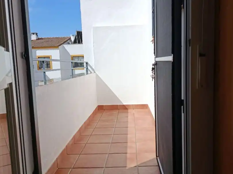 Casa adosada en venta en Calle Constantino Ponce de la Fuente, 41, Sevilla Capital Terraza de Casa adosada en venta en Sevilla Capital con Aire acondicionado y Terraza