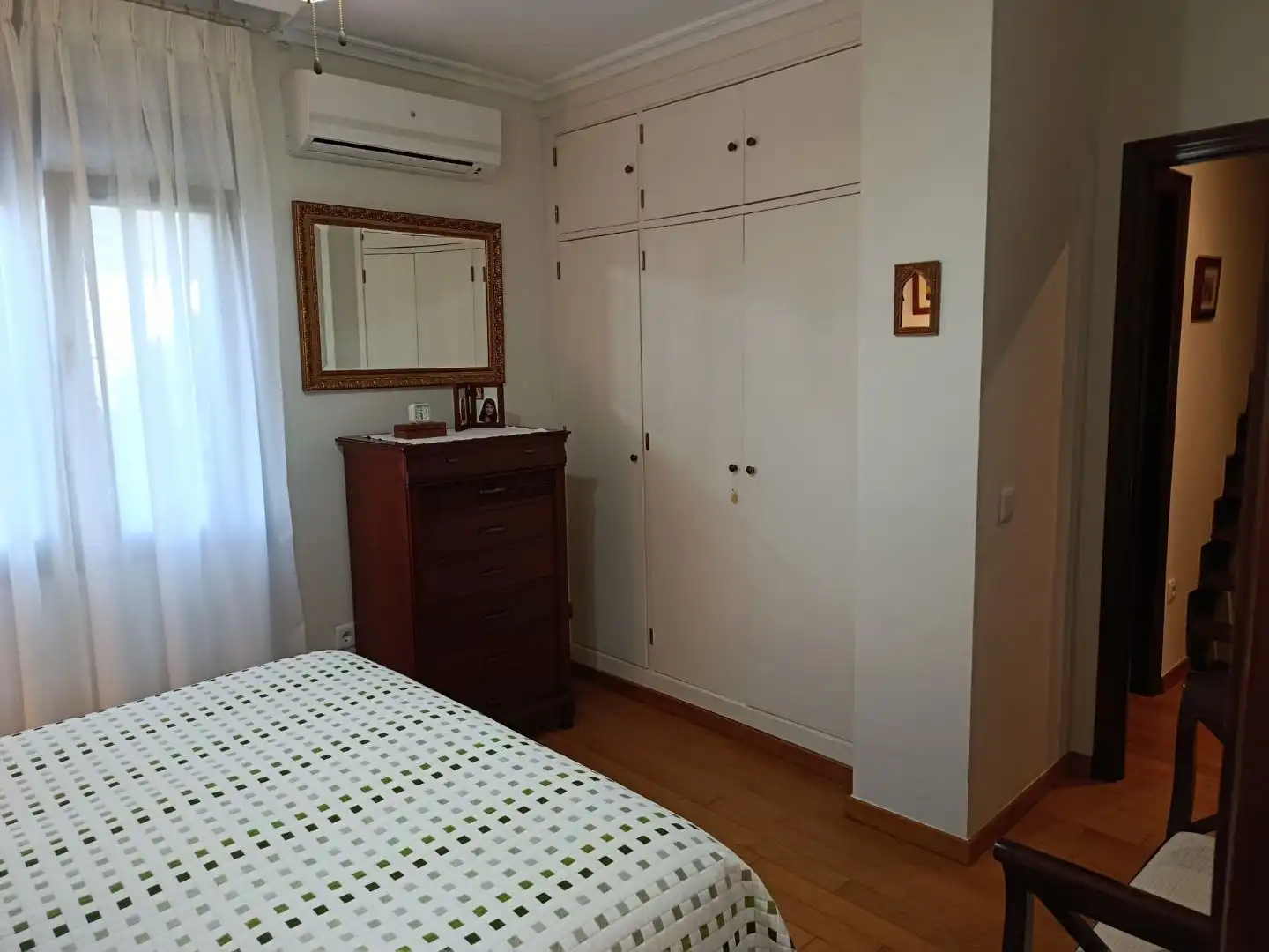 Casa adosada en venta en Calle Constantino Ponce de la Fuente, 41, Sevilla Capital Habitación de Casa adosada en venta en Sevilla Capital con Aire acondicionado y Terraza