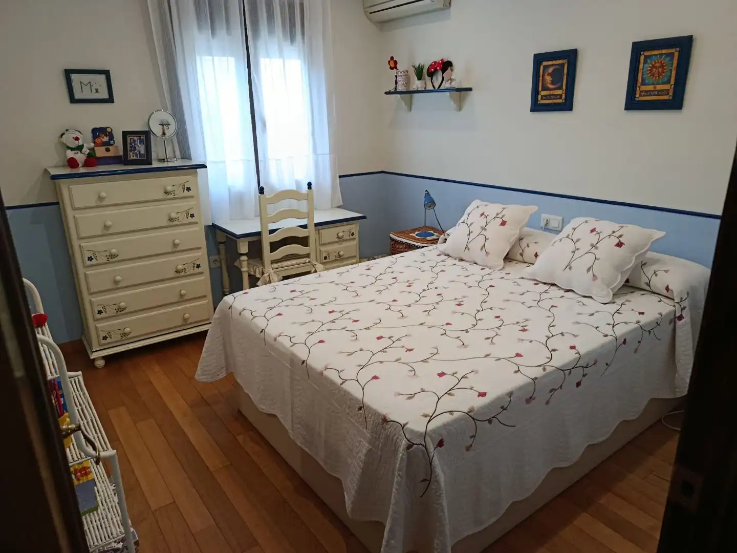 Casa adosada en venta en Calle Constantino Ponce de la Fuente, 41, Sevilla Capital Habitación de Casa adosada en venta en Sevilla Capital con Aire acondicionado y Terraza