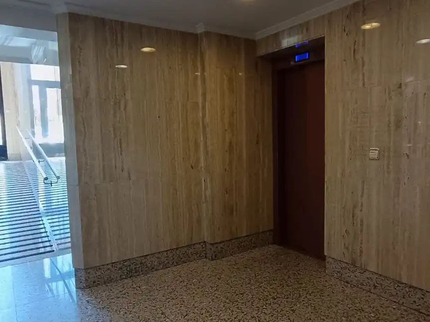 Wohnung zur Miete in Calle de La Bañeza, 40, Pilar Wohnung zur Miete in Madrid mit Klimaanlage, Heizung und Möbliert