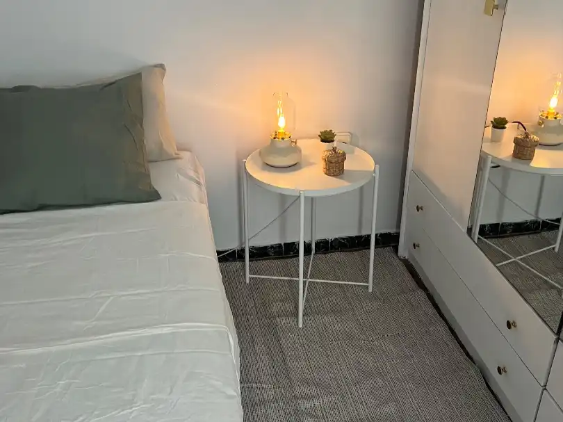 Bedroom of Flat for share in Badalona  with Furnished