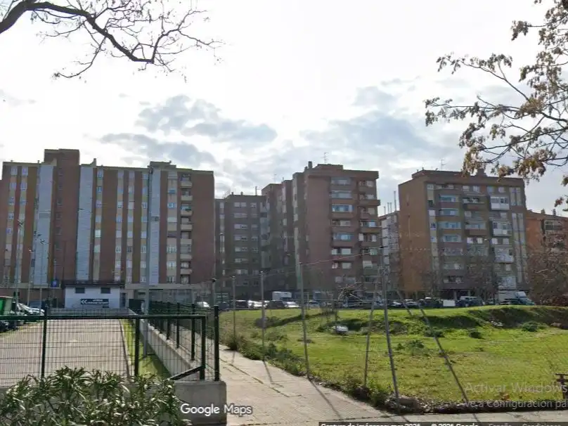 Flat for rent in Calle de Ámsterdam, 10, La Almozara Exterior view of Flat for rent in Zaragoza with Air Conditioner, Heating and Terrace