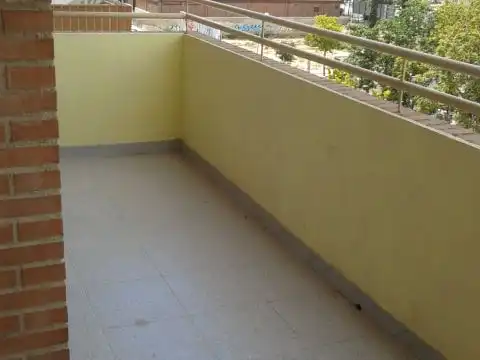 Flat for rent in Calle de Ámsterdam, 10, La Almozara Balcony of Flat for rent in Zaragoza with Air Conditioner, Heating and Terrace